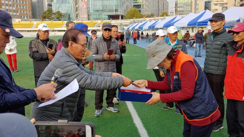 412708bdcee4d7f6b6b00a1a2f611b50_1573211